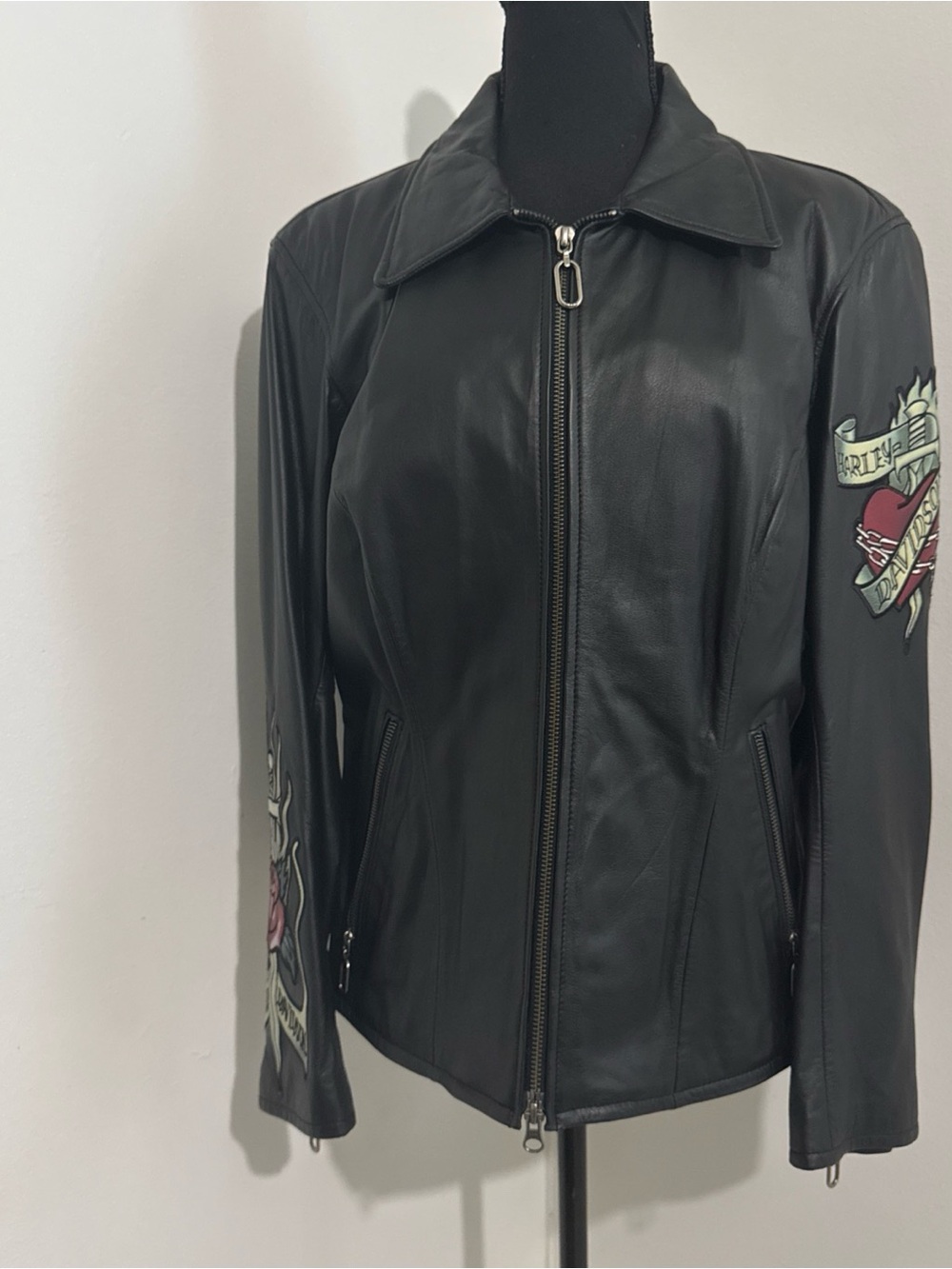 Harley-Davidson Black Leather Zip Jacket with Tattoo-Style Sleeve Art vintage